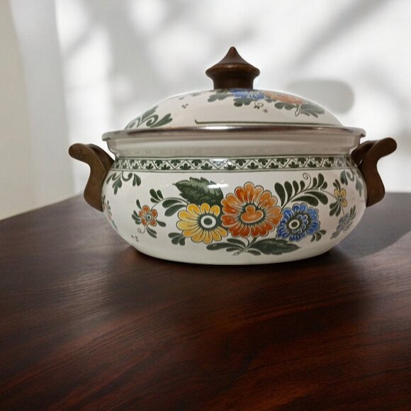 Vintage Asta Enamelware 9" Dutch Oven Soup Pot Wildflower Design Brass Handles - Picture 1 of 8